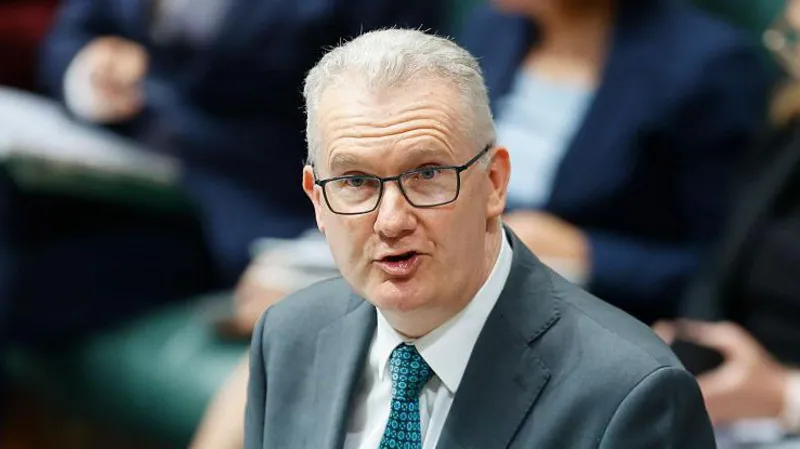 6c6e6cf0 28d4 11f1 a8eb dd240ef9076d.jpg - Australia bans Iranian tourists with valid visas for six months